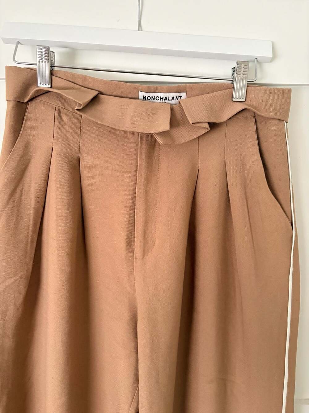 Nonchalant Tan Wide-Leg Tailored Trousers with White Side Stripe Size Small - Picture 5 of 5